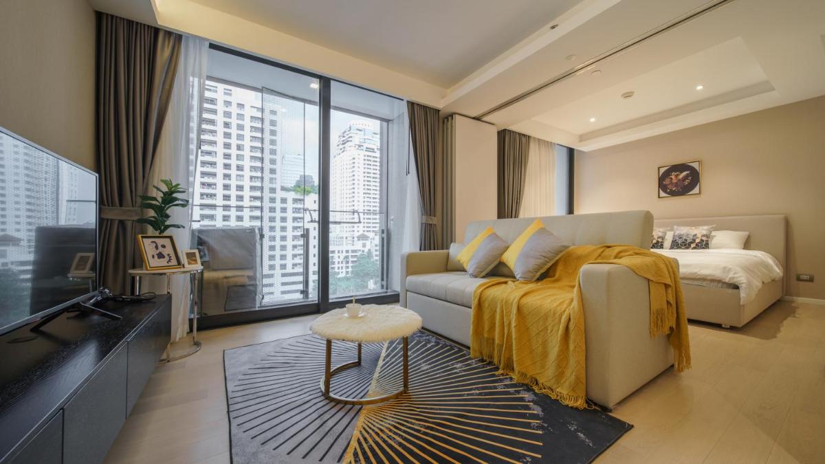Sukhumvit 11#Luxury#Pool#Gym#BTS Nana&MRT Sukhumvit#1BR#Max4ppl - Housity