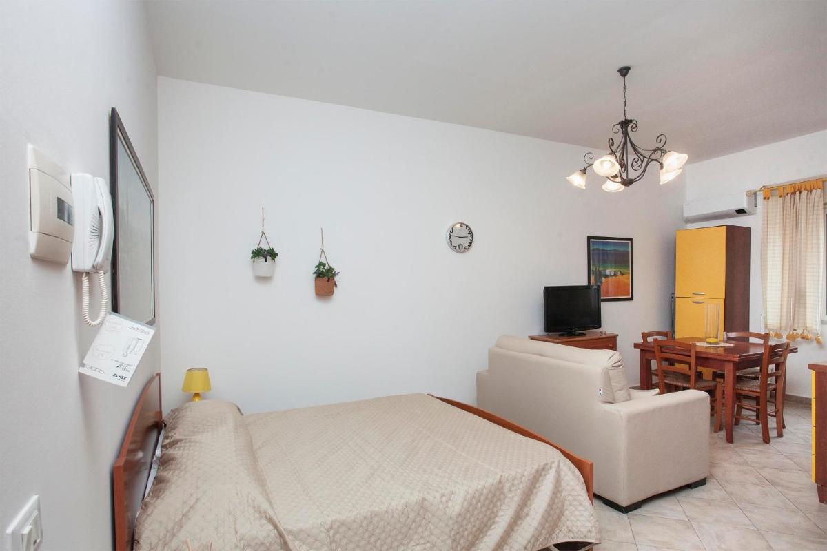 Suitetrails - Politeama - Guest House #Pomelia