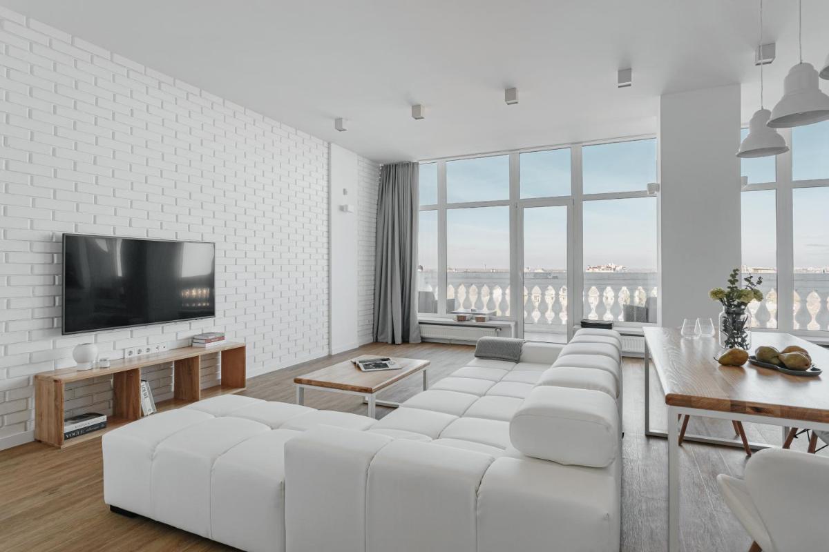 Suitetrails - ROYAL SKY apartments
