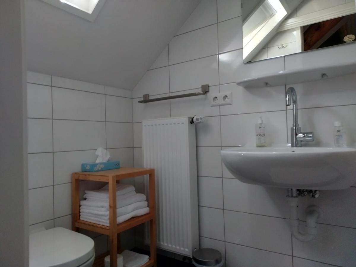 Bed op de Reth - Housity