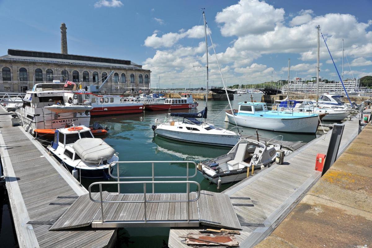Drakes Wharf @ Royal William Yard - Housity