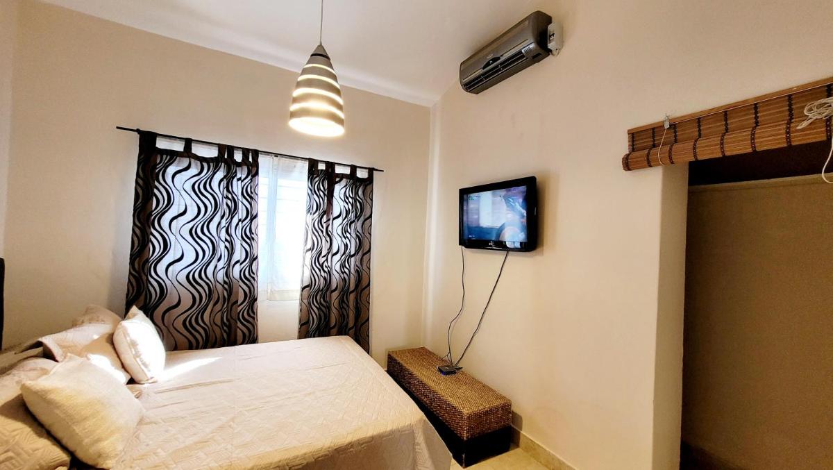 Victorino House en el Cerro de las Rosas con cochera - Housity