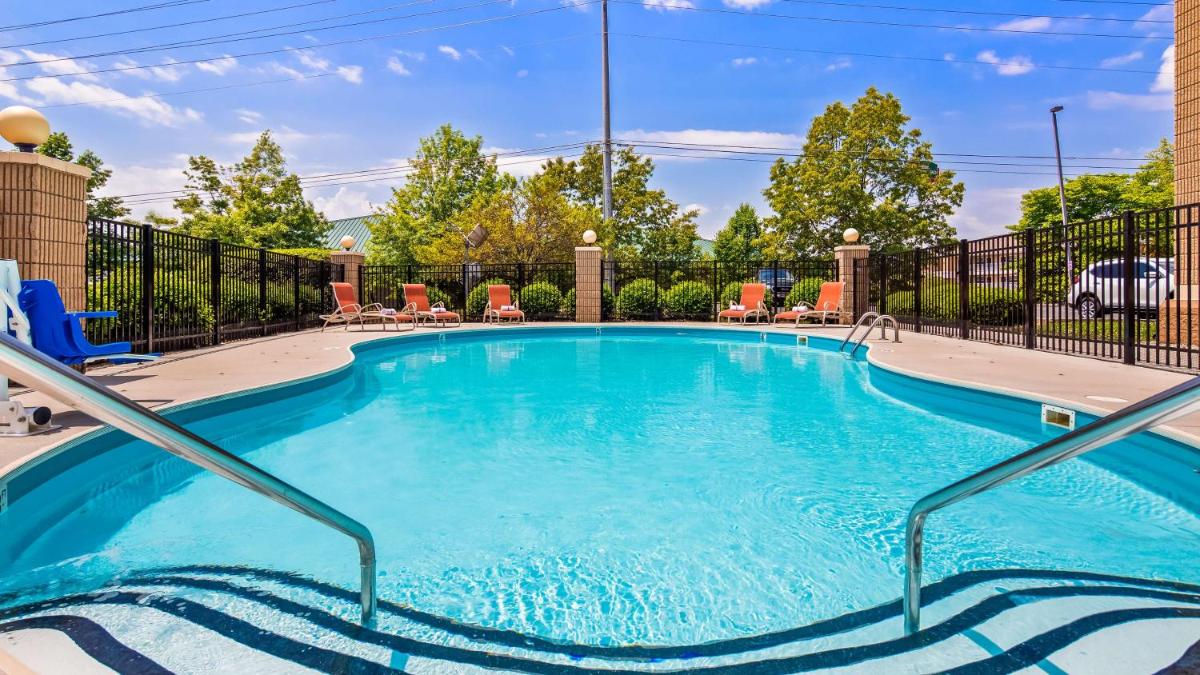 Best Western Plus Knoxville Cedar Bluff - Housity