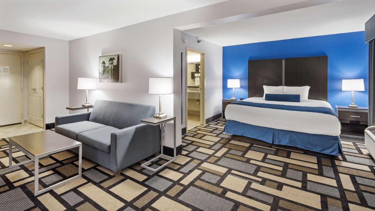Best Western Plus Birmingham Inn & Suites - Housity