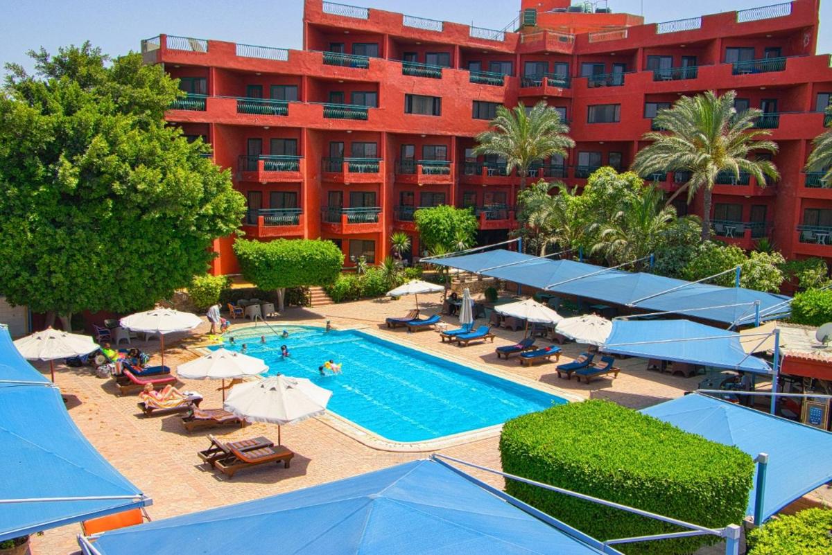 Adham Compound Hotel - Housity