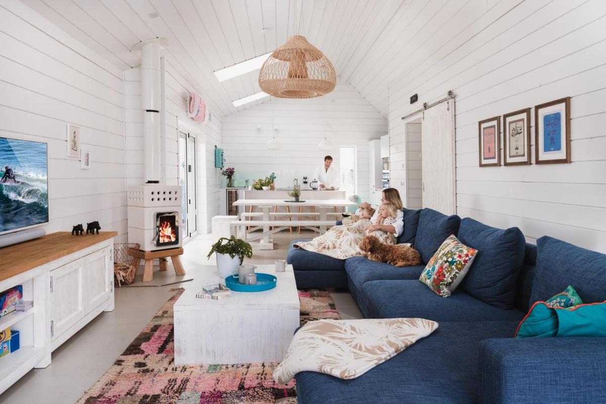 Three Mile Beach - Housity