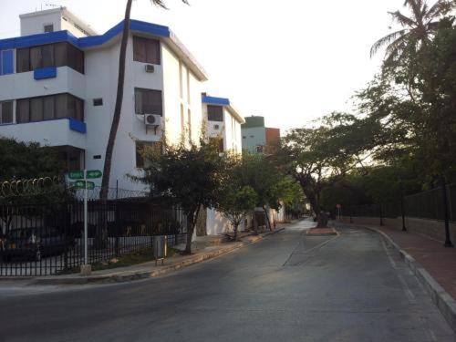 Apartamento Santa Marta Rodadero, Edificio El Lago - Housity