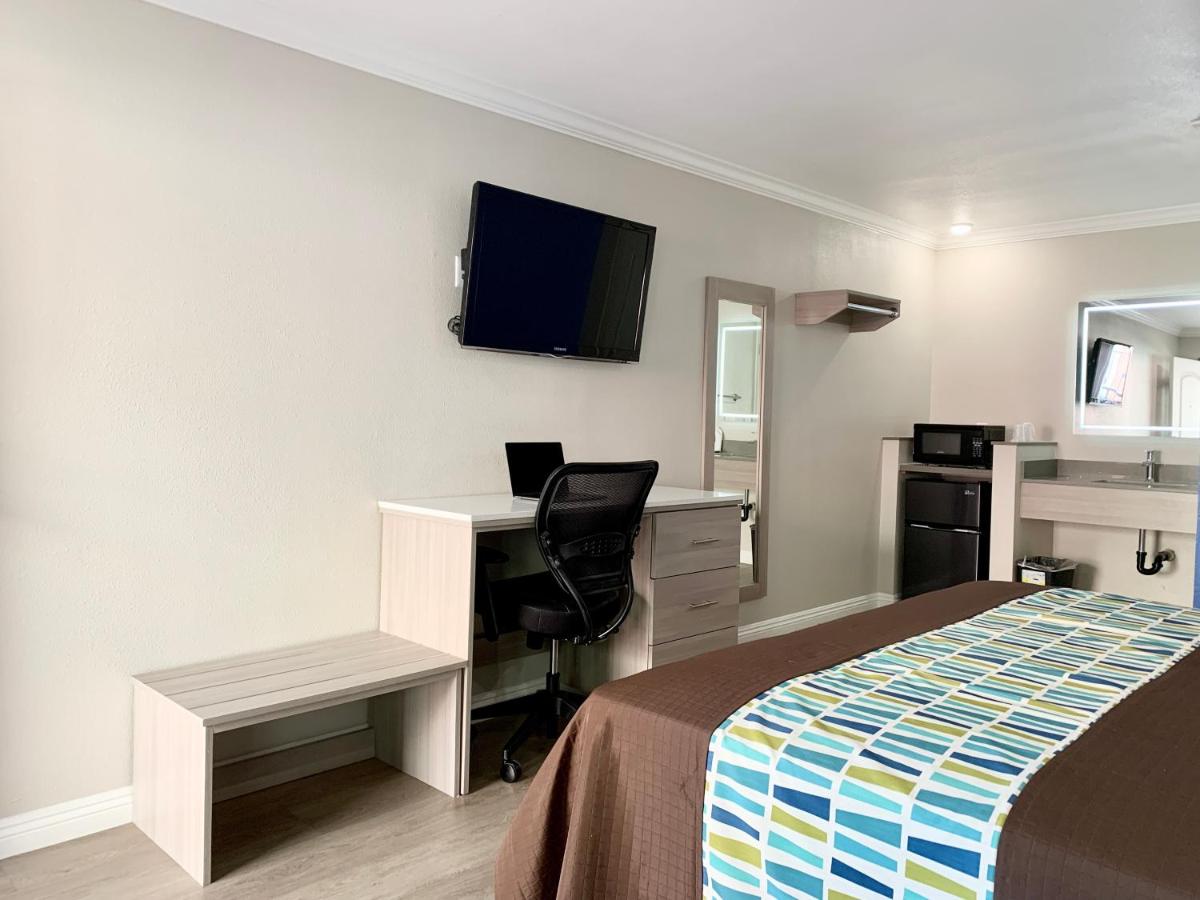 Mojave Inn - Housity