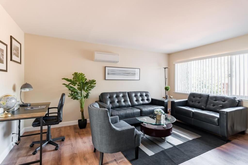 Posh home near Santana Row for vacation/business - Housity
