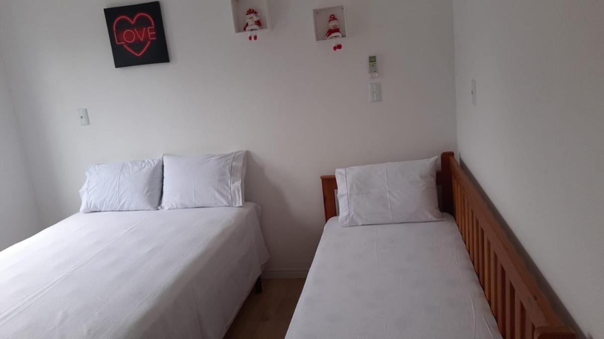 Apto 1 quarto em Laguna SC a 10 min da praia mar grosso - 101 - Housity