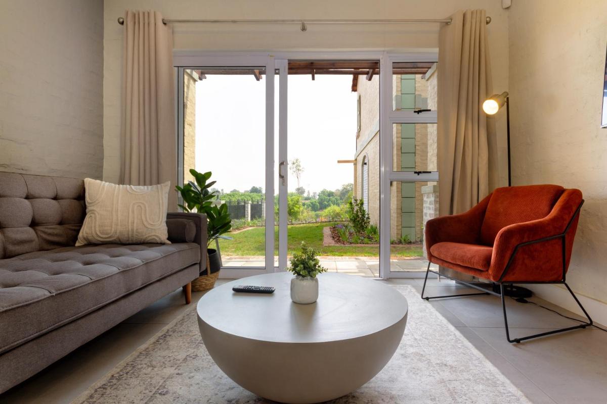 Alimama Spaces The Manson's Cote de Val - Housity