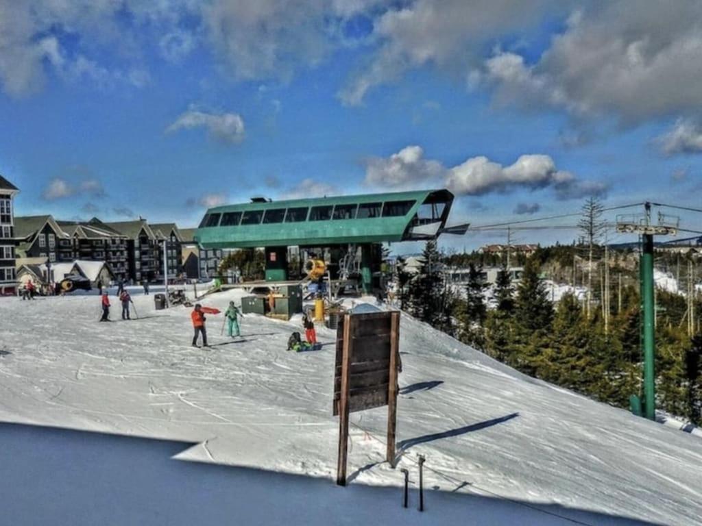 Enjoy the Long Range View, Ski in n out Top of the Mountain condo - Housity