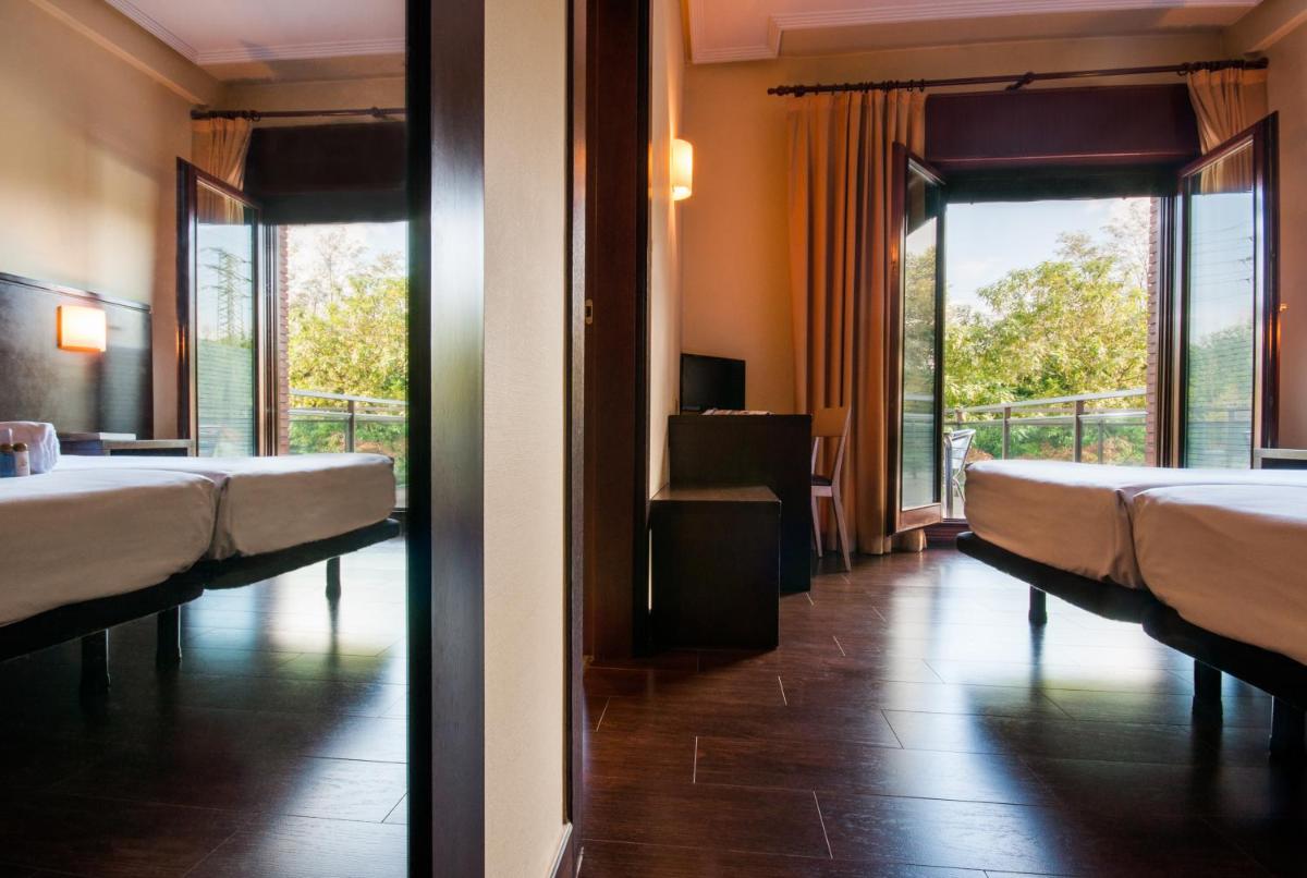 Euba Hotel - Housity