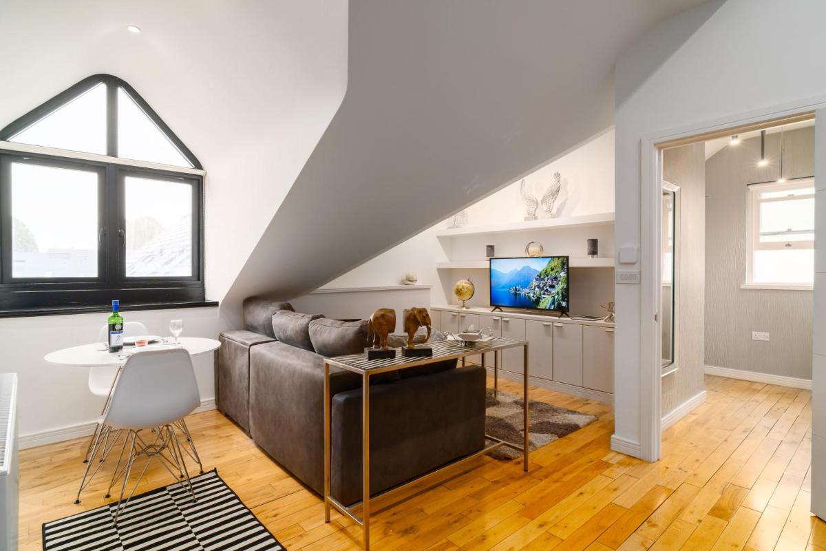 Oakfield Premier Apartments - Fast Wifi - 5 mins City Centre - Housity