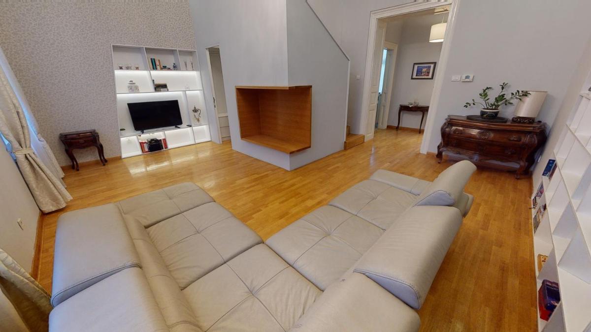 La Dolce Vita Zagreb, Centrally located & Spacious - Housity