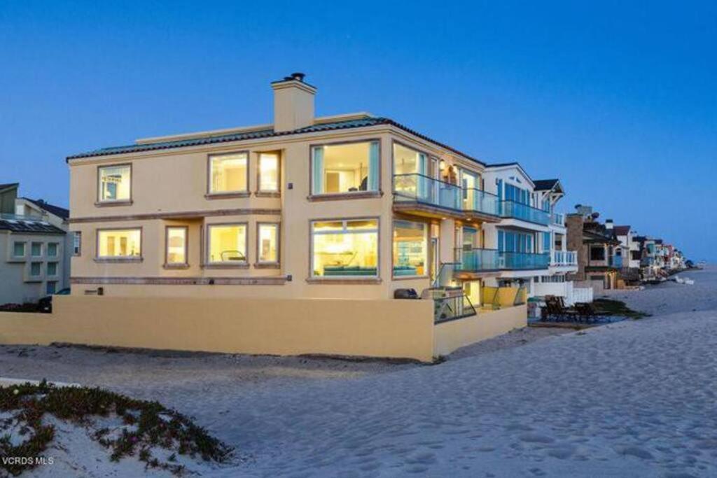 Stunning Hollywood Beach Ocean Front Home-0xnard - Housity