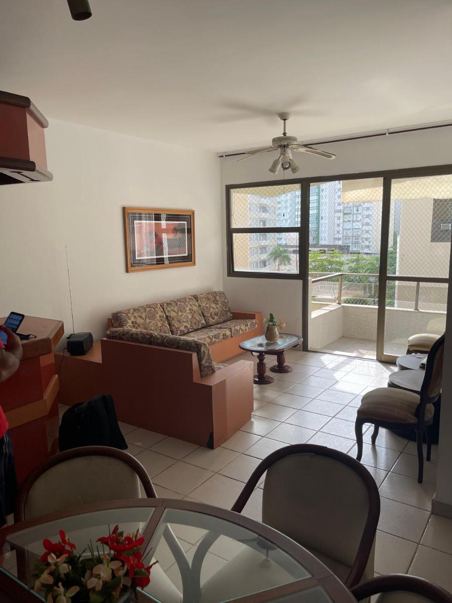 Ed Aracati - Até 8 pessoas e a 70m da praia - Housity
