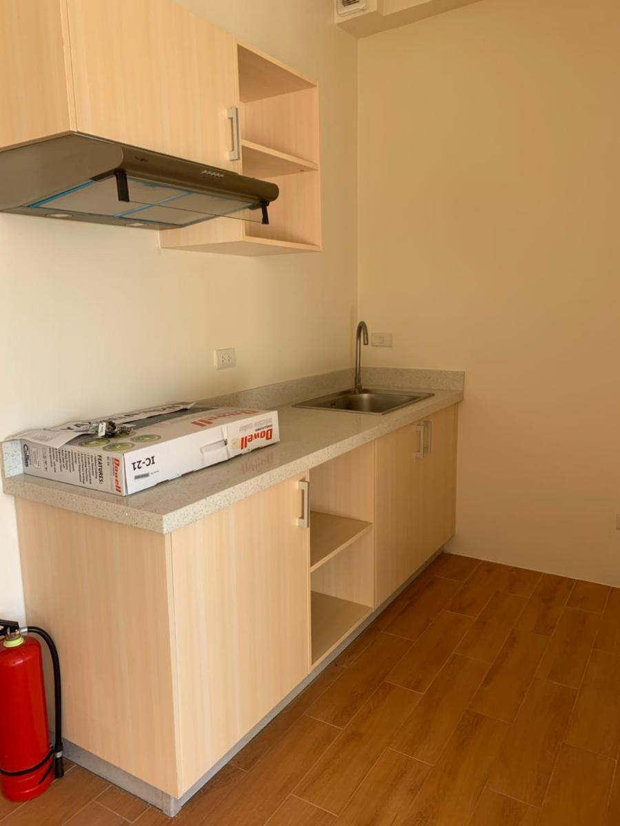 Seawind Condominium - Housity