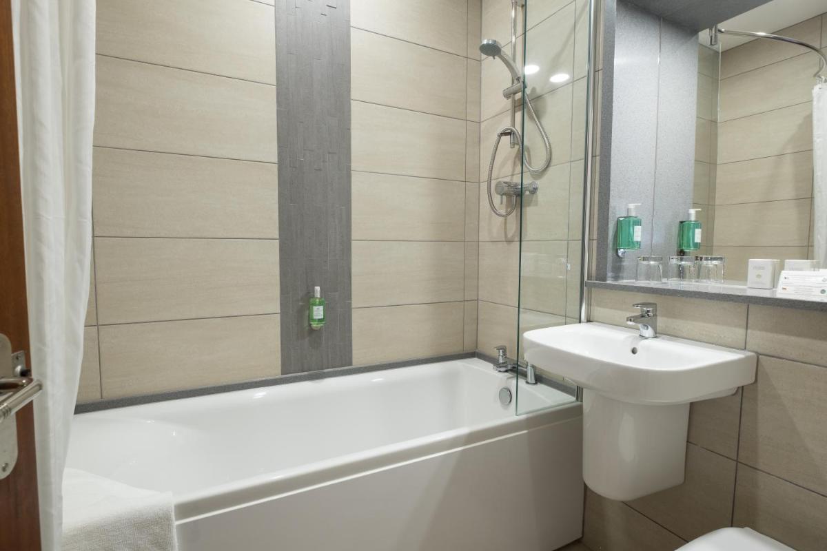 Pitbauchlie House Hotel - Sure Hotel Collection by Best Western - Housity