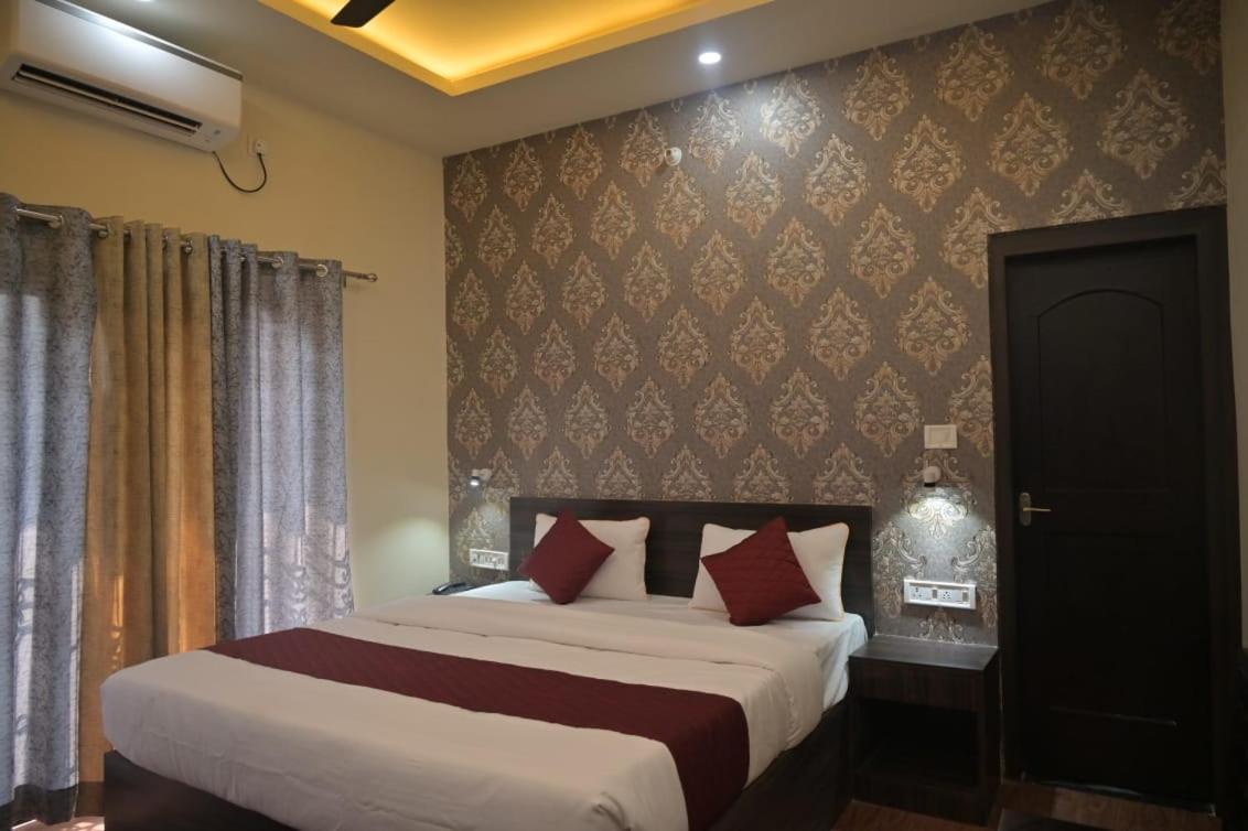 Kunwar Palace - Housity