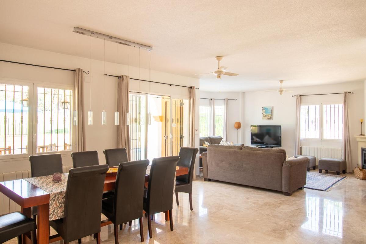 Villa Anja - Housity
