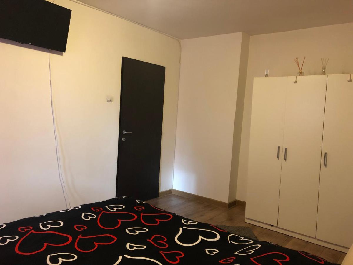Jane House 2 - Housity