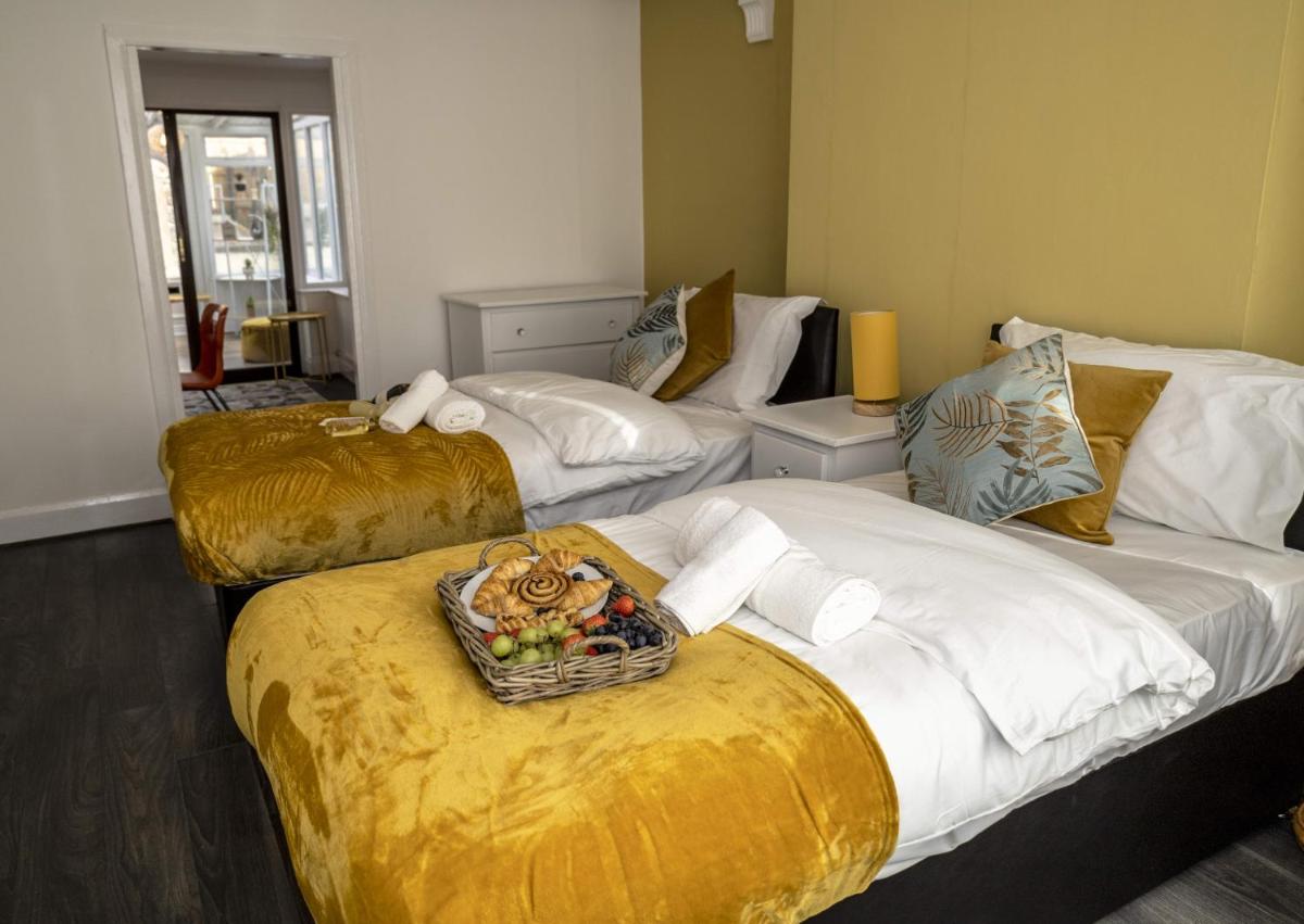 Property Malak Homz - Norton Hillside-on-Tees 7 Sleeper, 4 Bedroom house - Housity