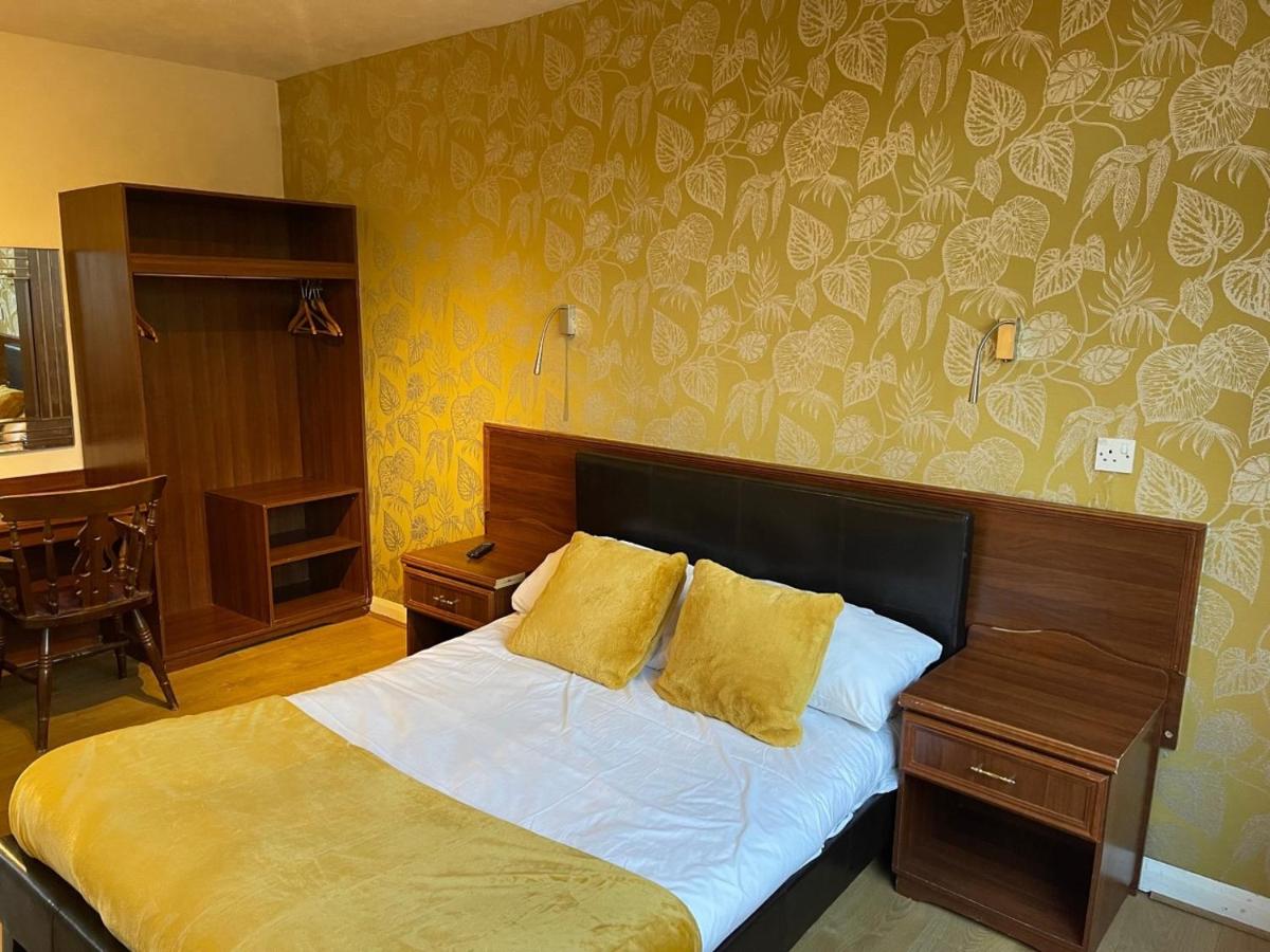west park hotel chalets - Housity