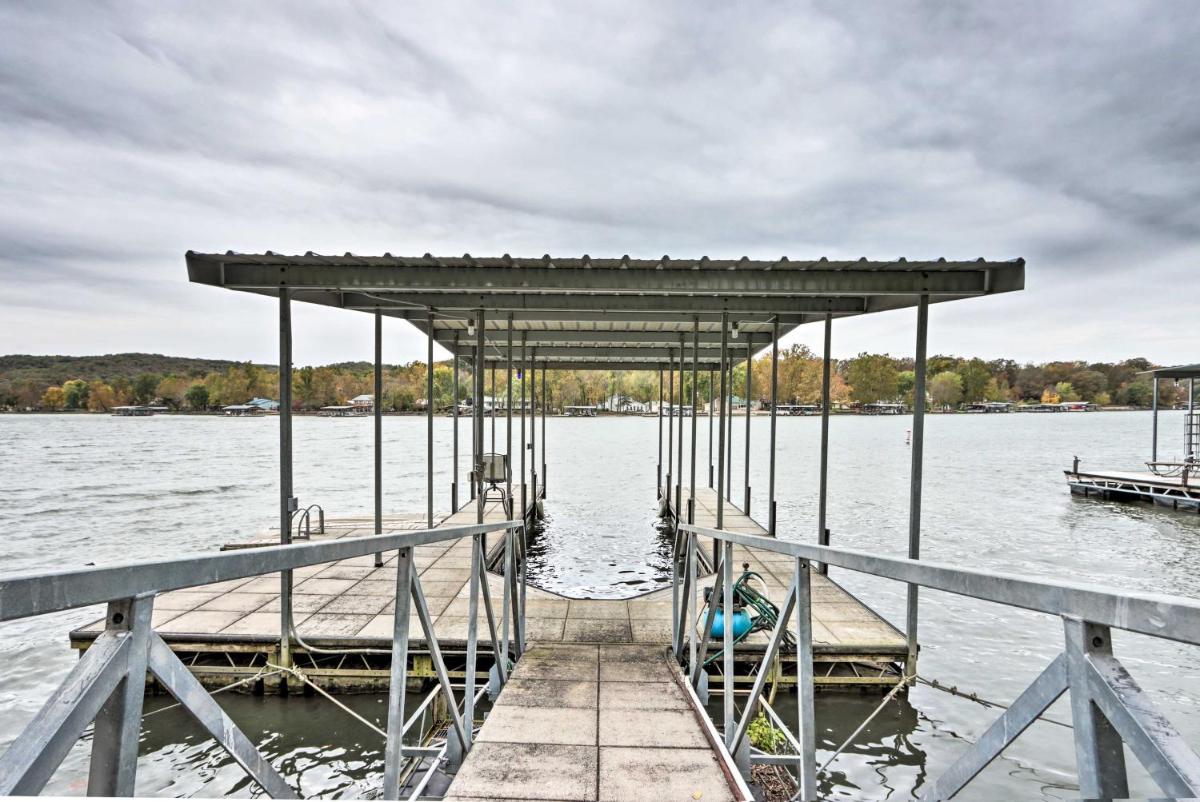 Lakefront Camdenton Home with Fire Pit and Grill! - Housity