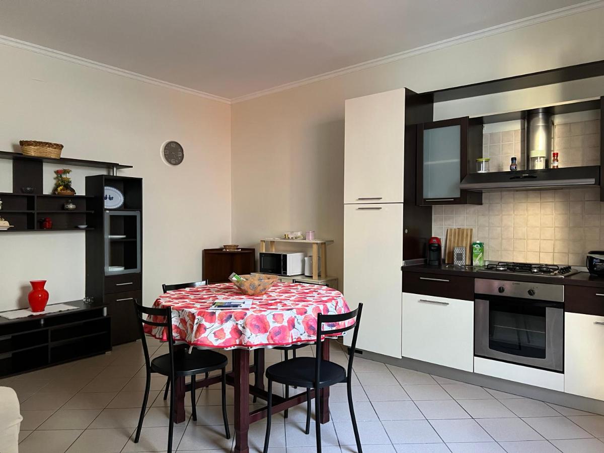 Casa Adriana, centralissima, confinante ospedale civile - Housity