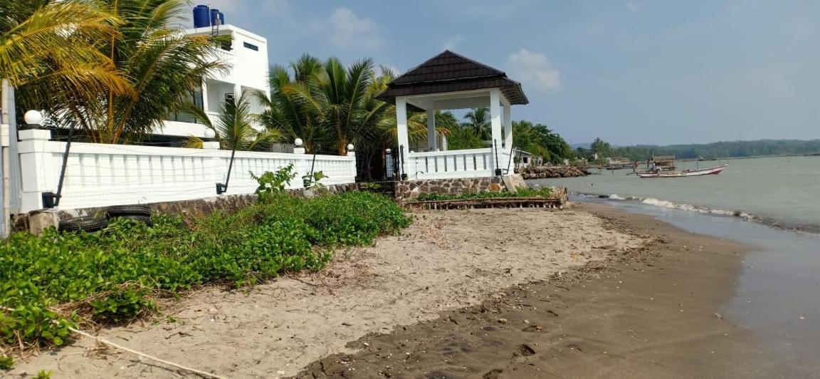 Mandabelle Villa 1 room - Housity