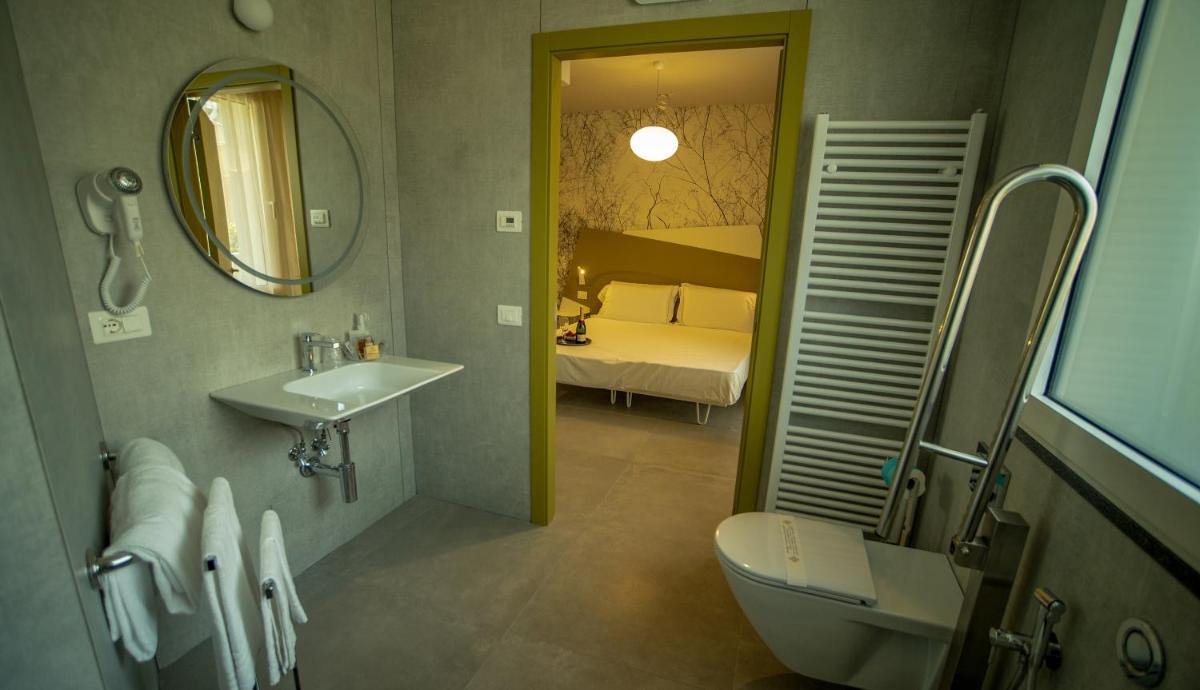 Hotel Malavoglia - Housity
