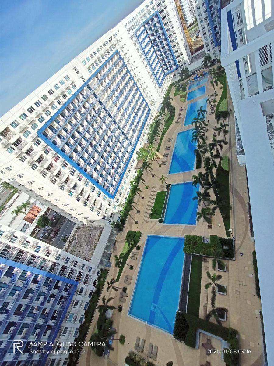 Sea Residences MOA Complex - Ruffa's Condotel - Housity
