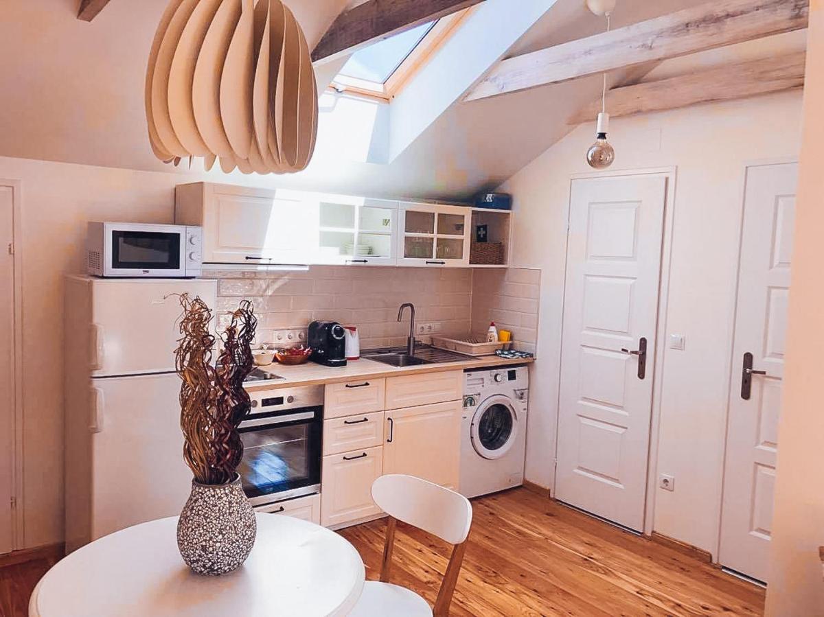 Válibor Vinotéka Apartman - Housity