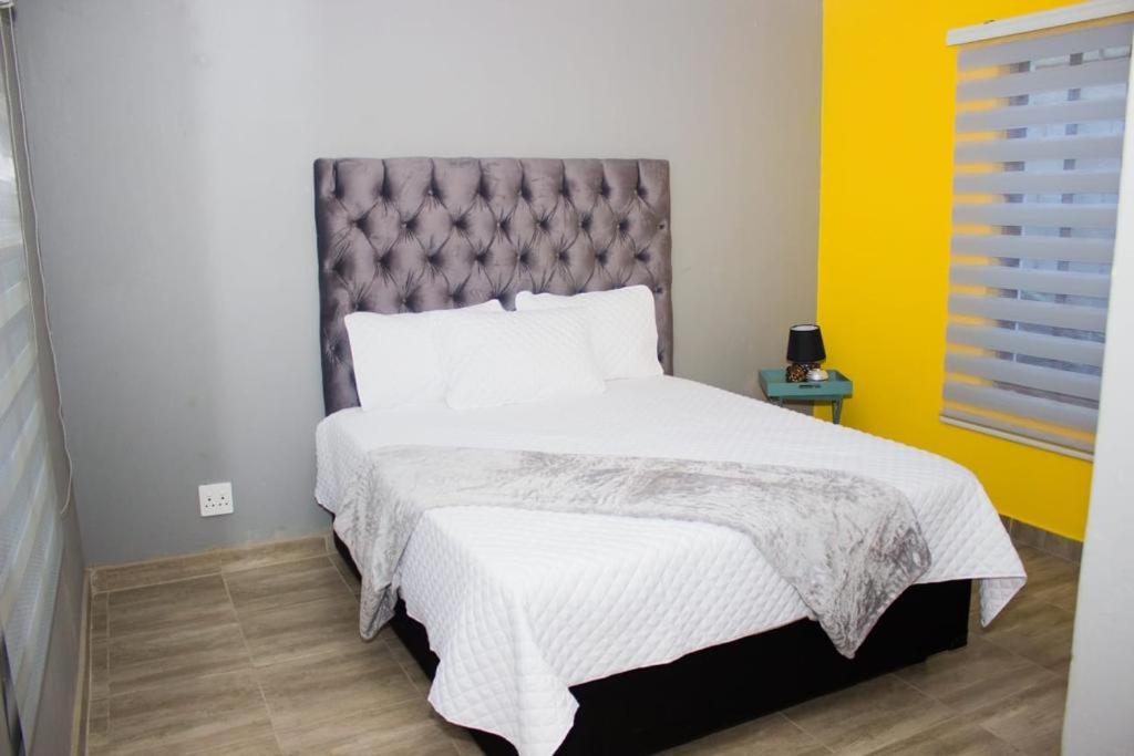 Rukza's Guest House - Housity
