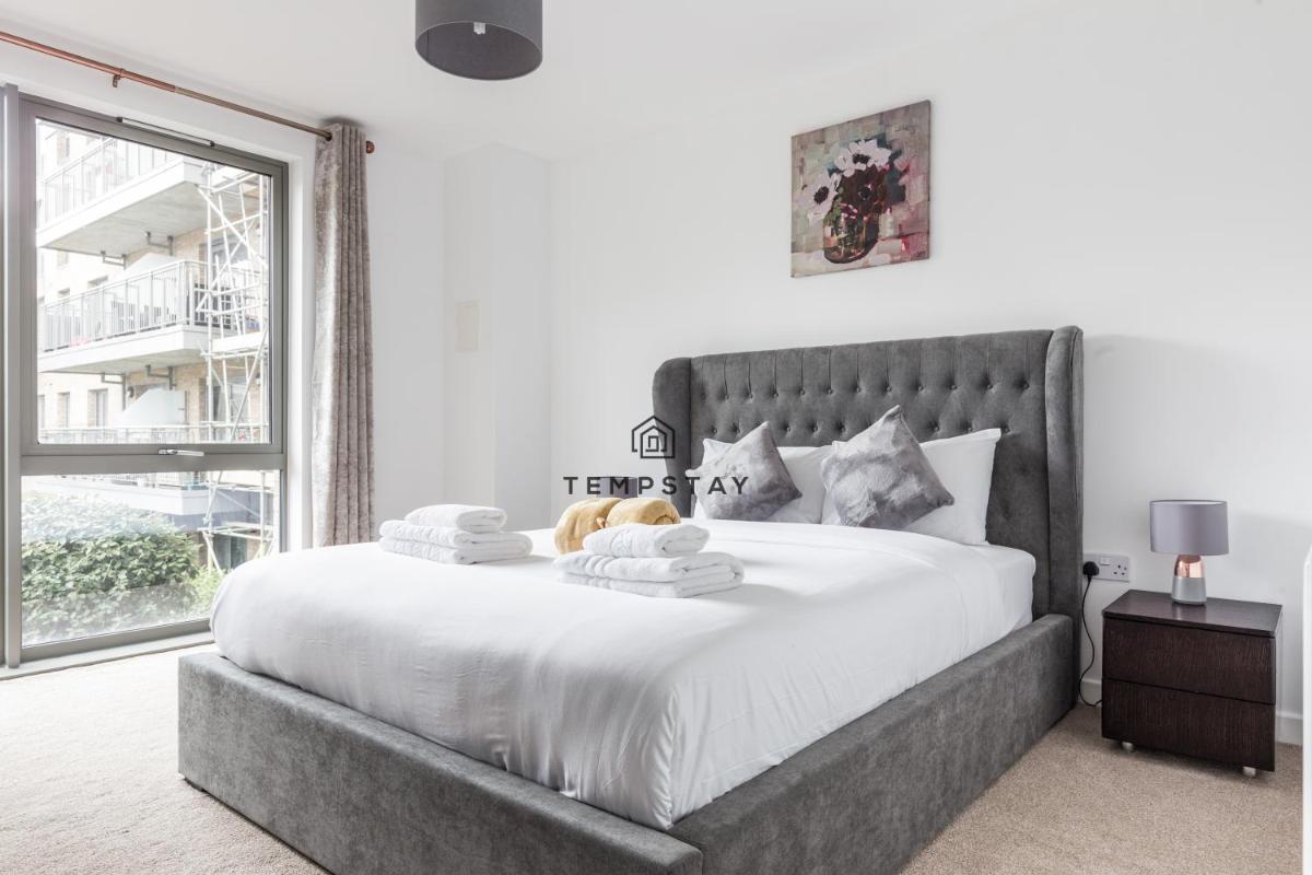 Modern Private Apartment -Balcony-Tube Station - Housity
