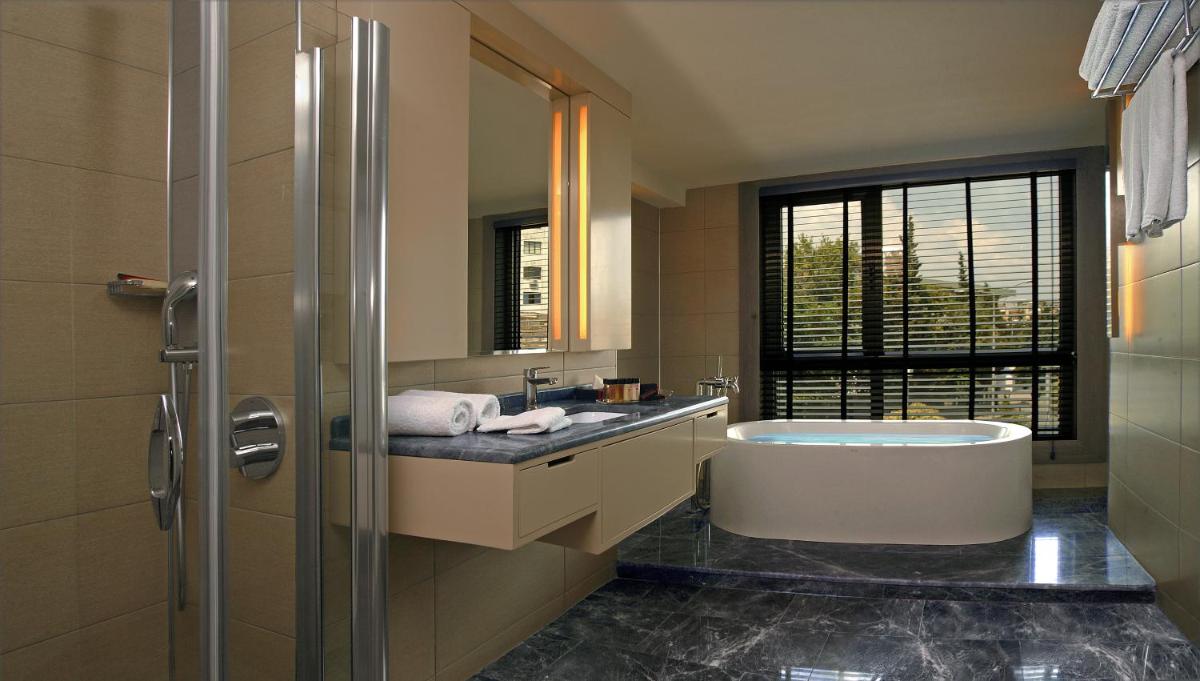 Suitetrails - Ramada Plaza By Wyndham Izmir