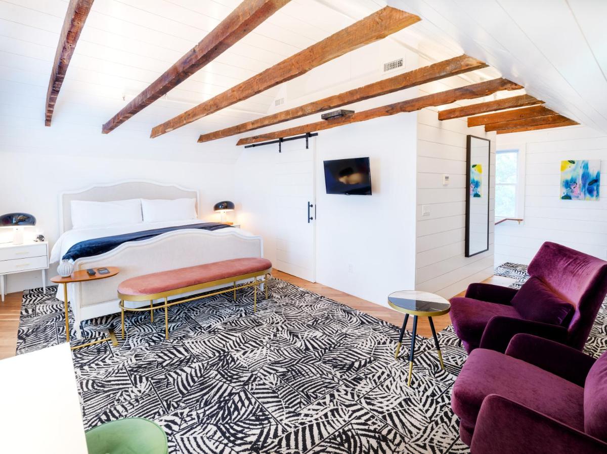 American Beech Hotel - Housity