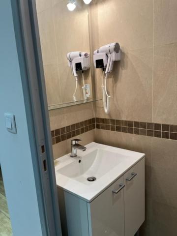 Hotel Luna Park - Housity