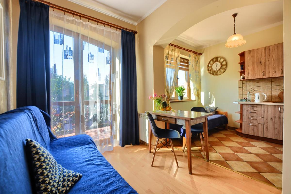 Apartament z Tarasem - Housity