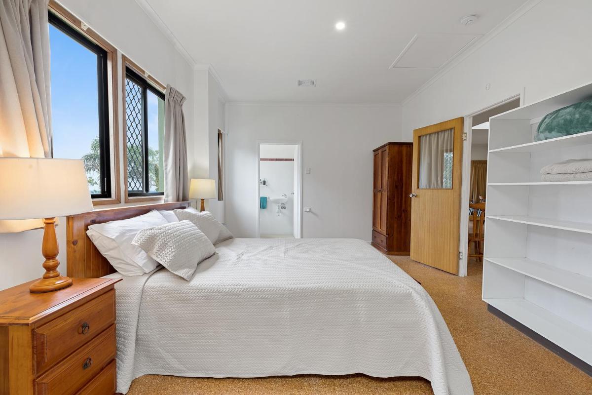 Serendipity Farm - Housity
