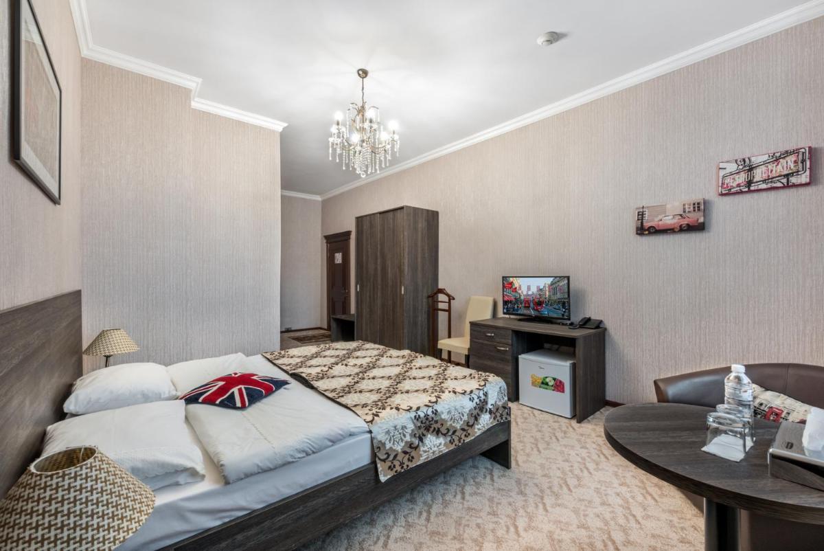 Seven Inn Boutique Hotel - Housity