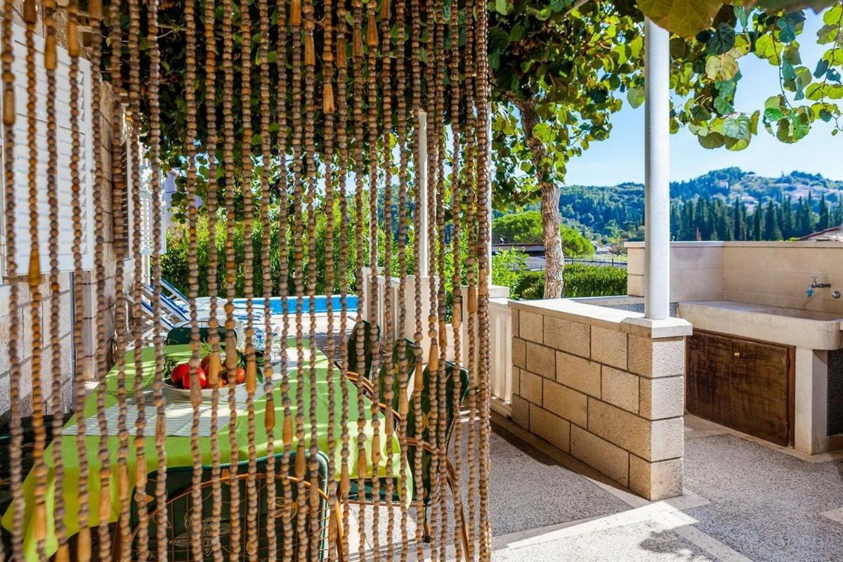 Green Garden House - Housity