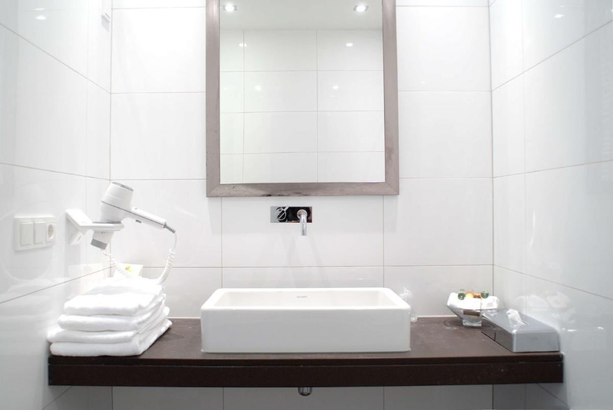 Best Western Hotel Nobis Eindhoven-Venlo A67 - Housity