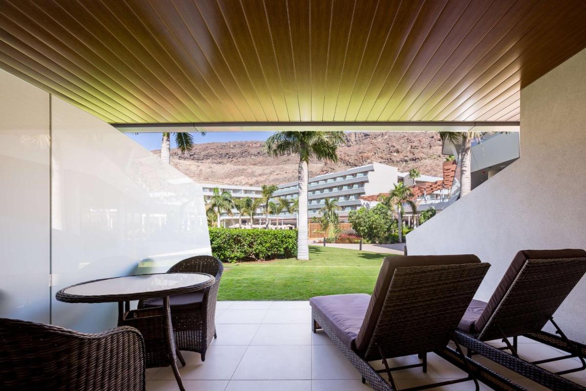 Jardín al aire libre en Radisson Blu Resort & Spa, Gran Canaria Mogan
