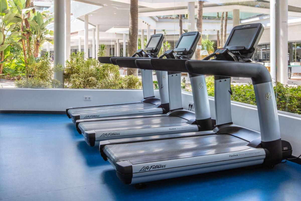 Gimnasio o instalaciones de fitness de Radisson Blu Resort & Spa, Gran Canaria Mogan