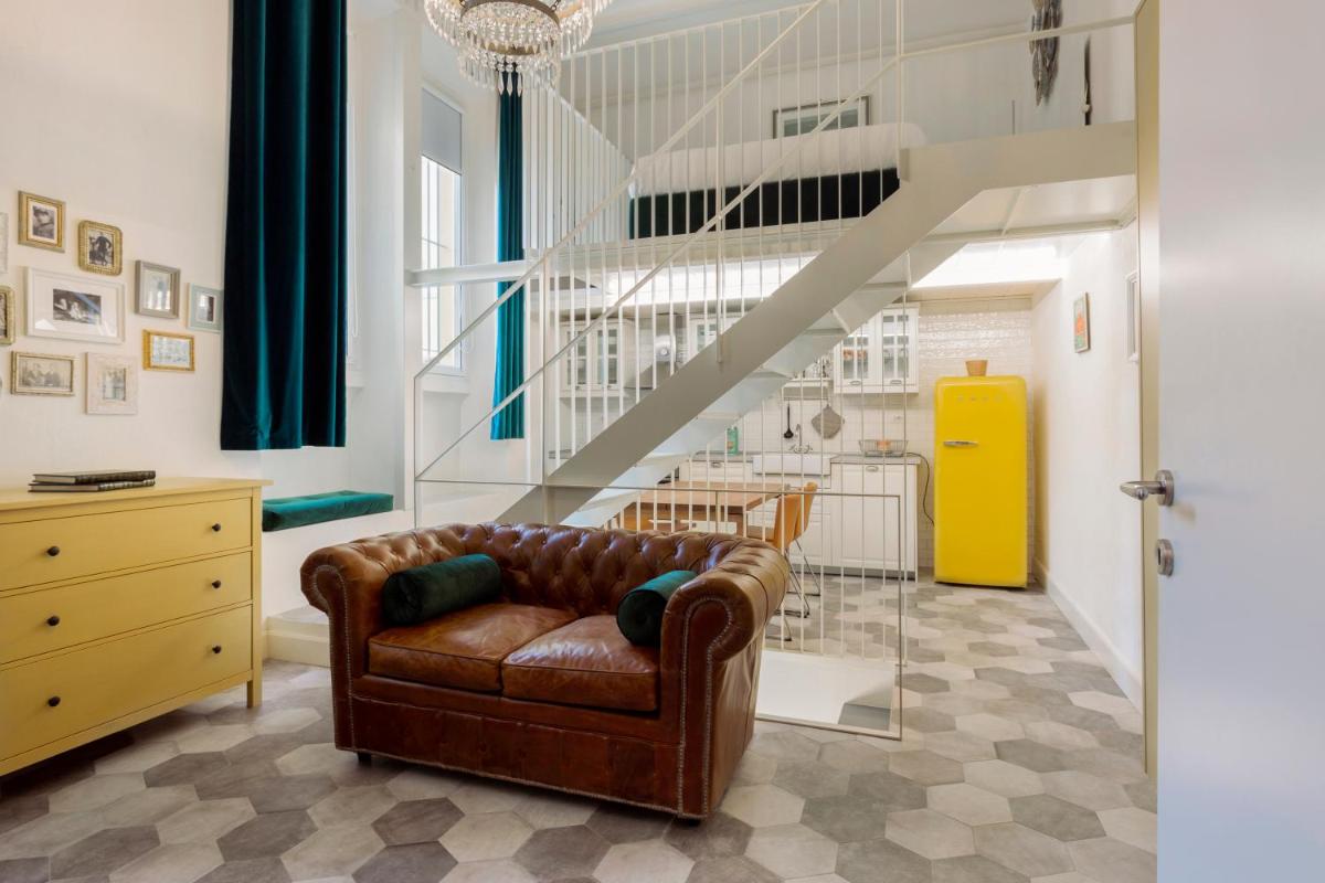 Suitetrails - Modern & Stylish Loft - 2 min from Central Station