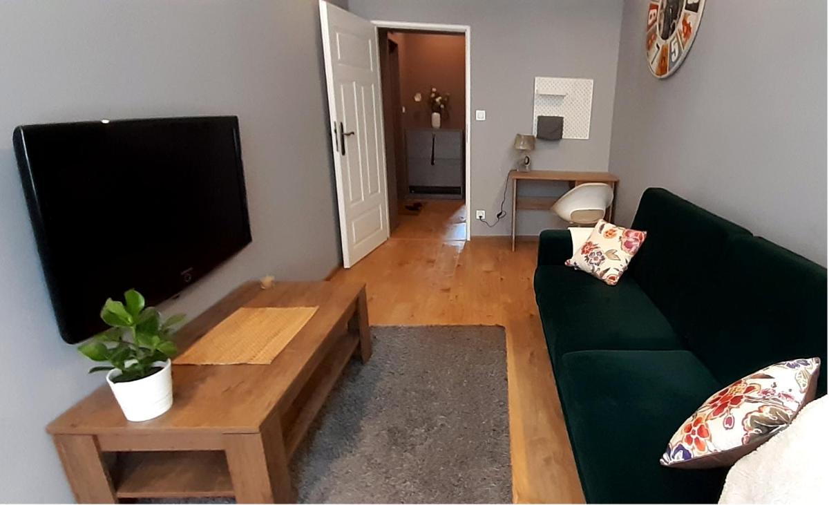 Apartament z klimatem w centrum Legnicy - Housity