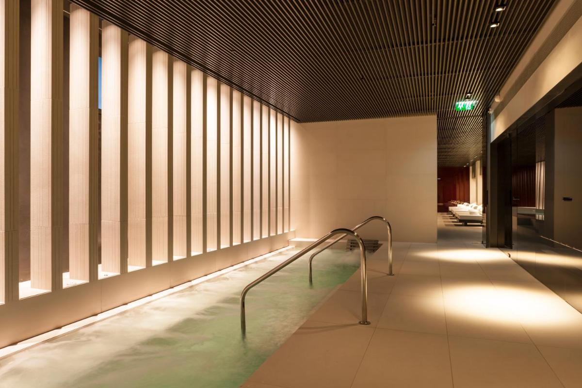Kozmo Hotel Suites & Spa - Small Luxury Hotels of the World - Housity