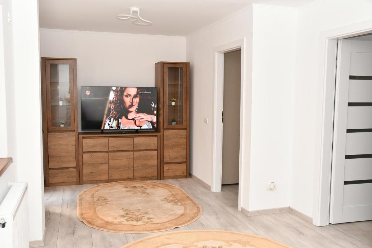Toporasi Apartament - Housity